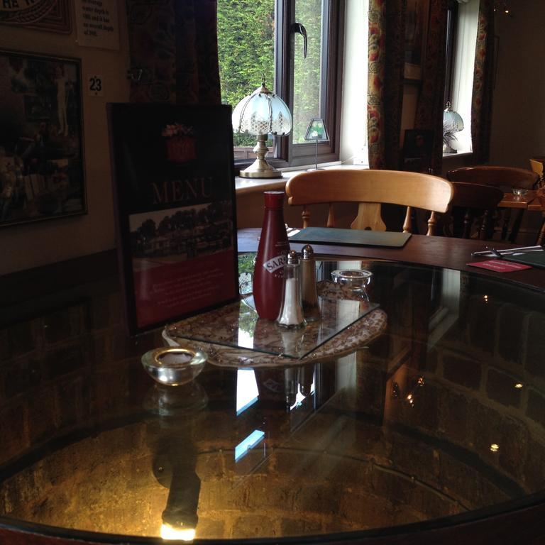 The Kings Head Inn Глостер Экстерьер фото